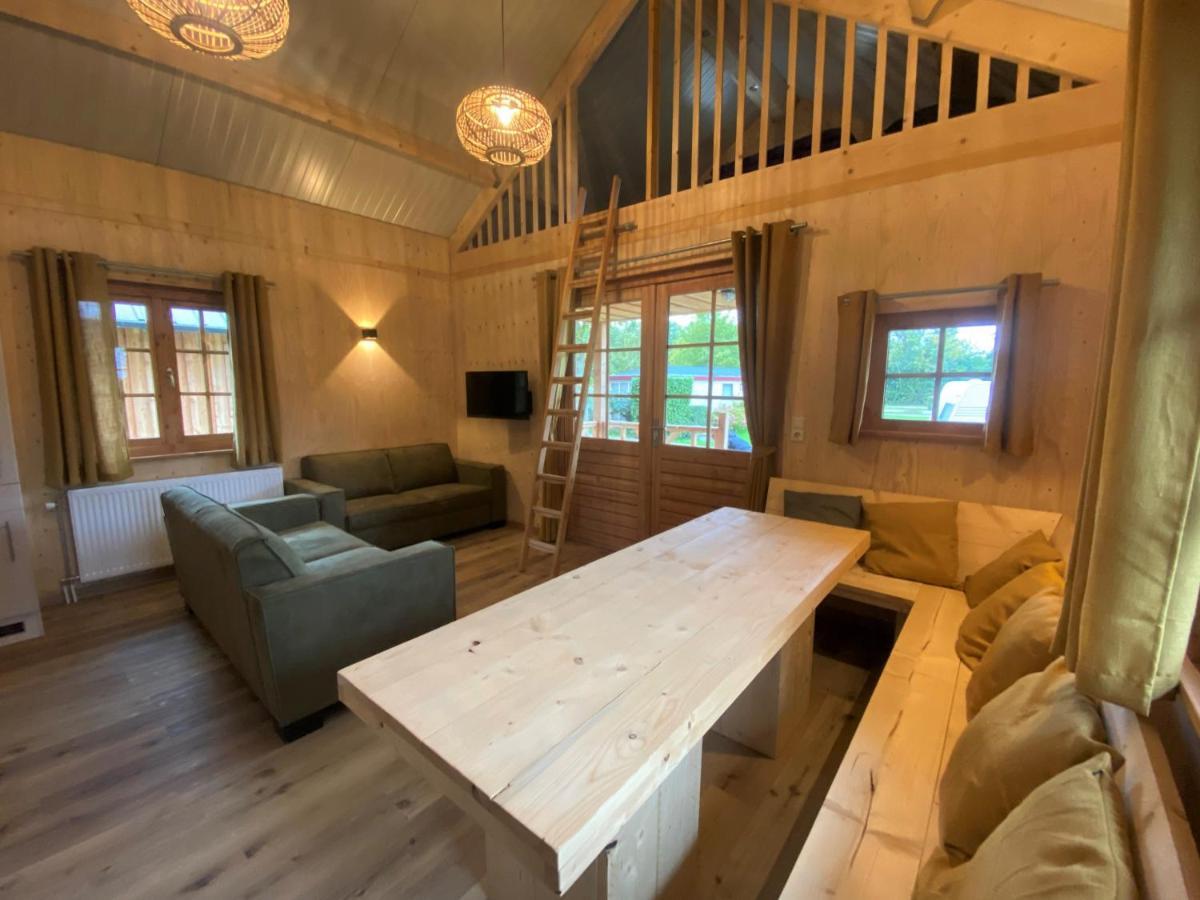Camping De Uitwijk De Heen Εξωτερικό φωτογραφία